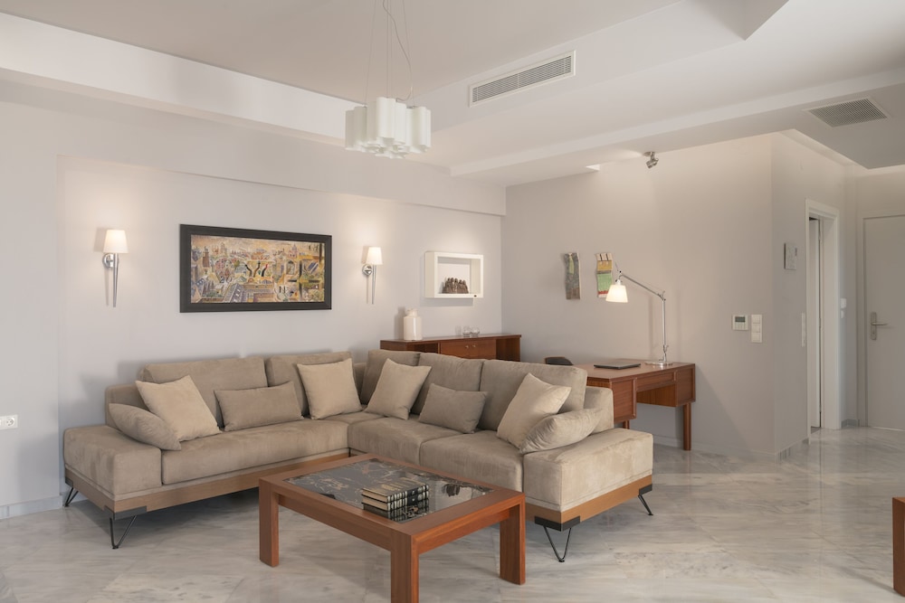 Macaris Suites and SPA — Hotel rooms in Rethymnon