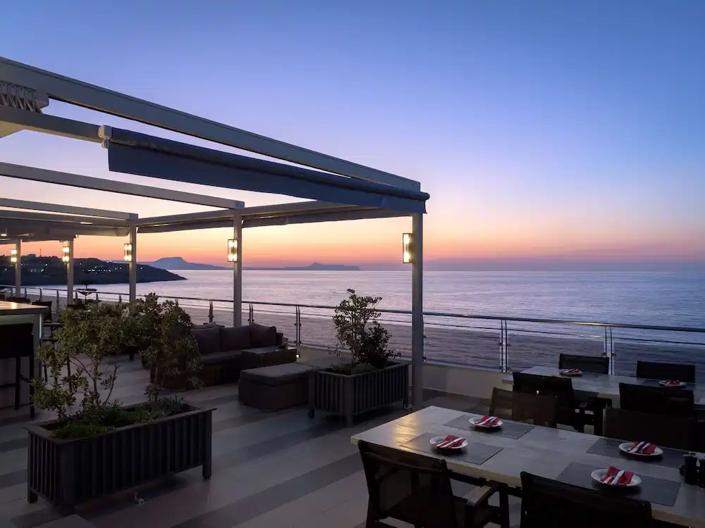 Macaris Suites and SPA — Beach in Rethymnon