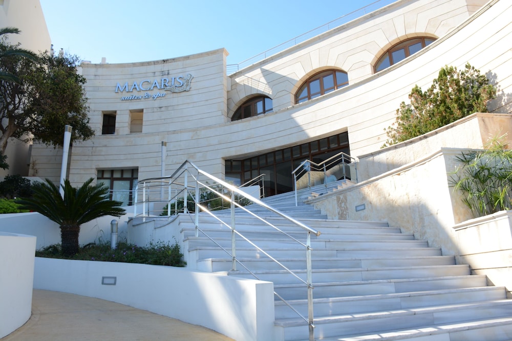 Macaris Suites and SPA — Hotel building in Rethymnon