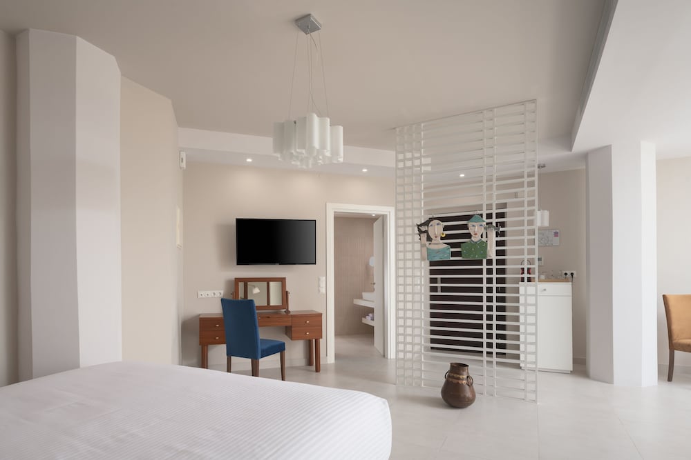 Macaris Suites and SPA — Hotel rooms in Rethymnon