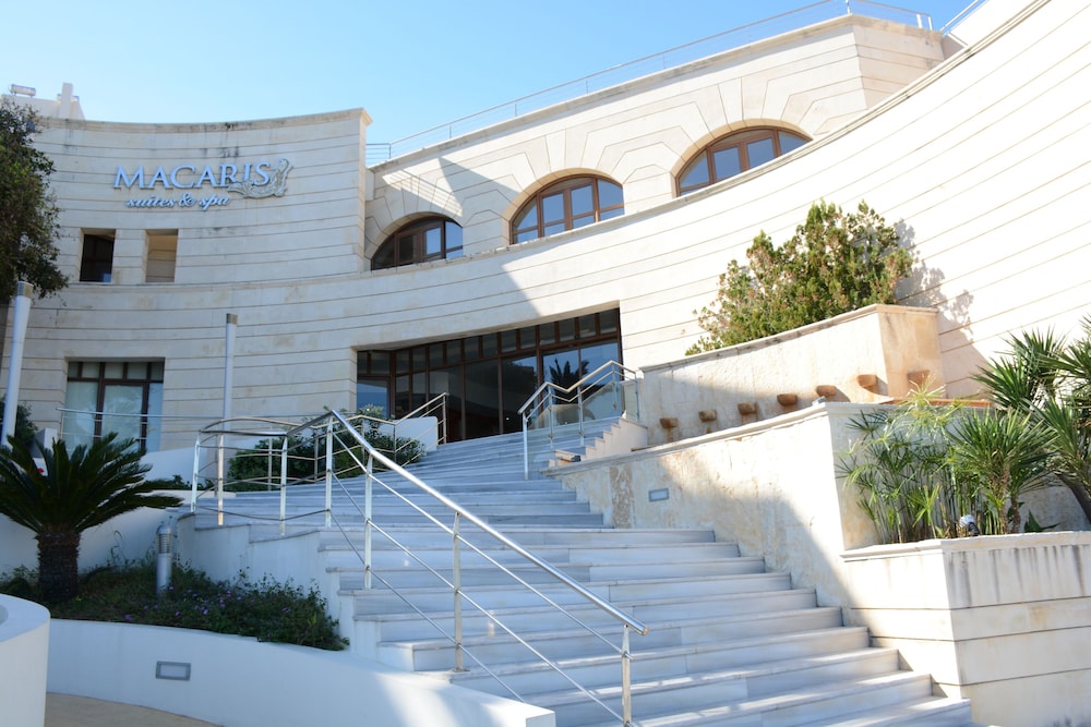 Macaris Suites and SPA — Hotel building in Rethymnon
