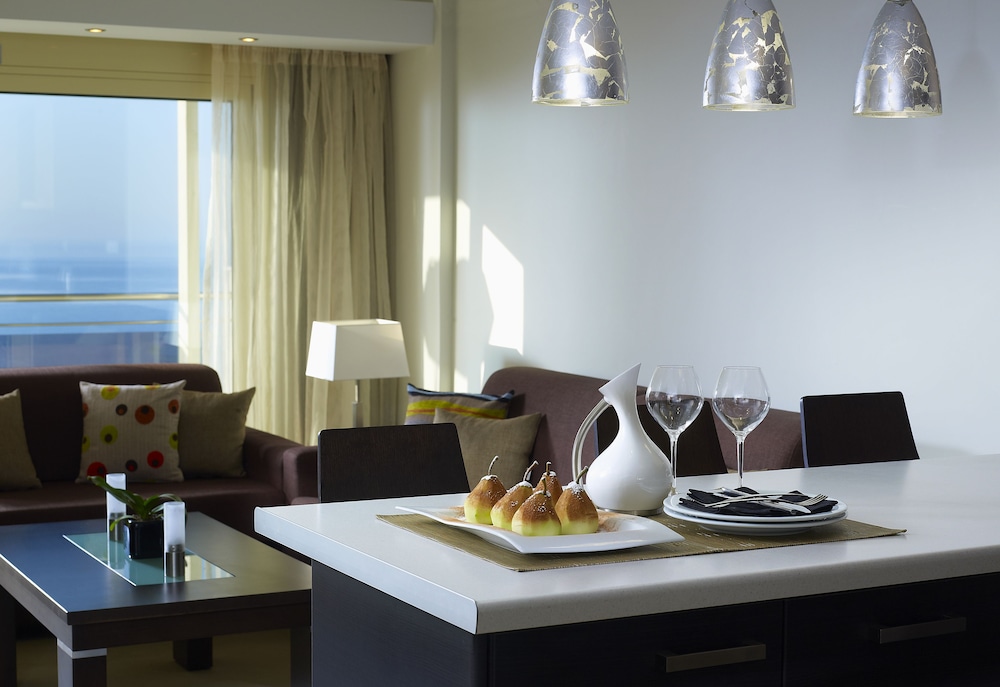 Macaris Suites and SPA — Hotel rooms in Rethymnon