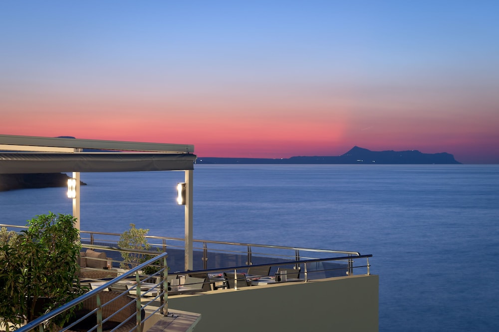 Macaris Suites and SPA — Hotel rooms in Rethymnon