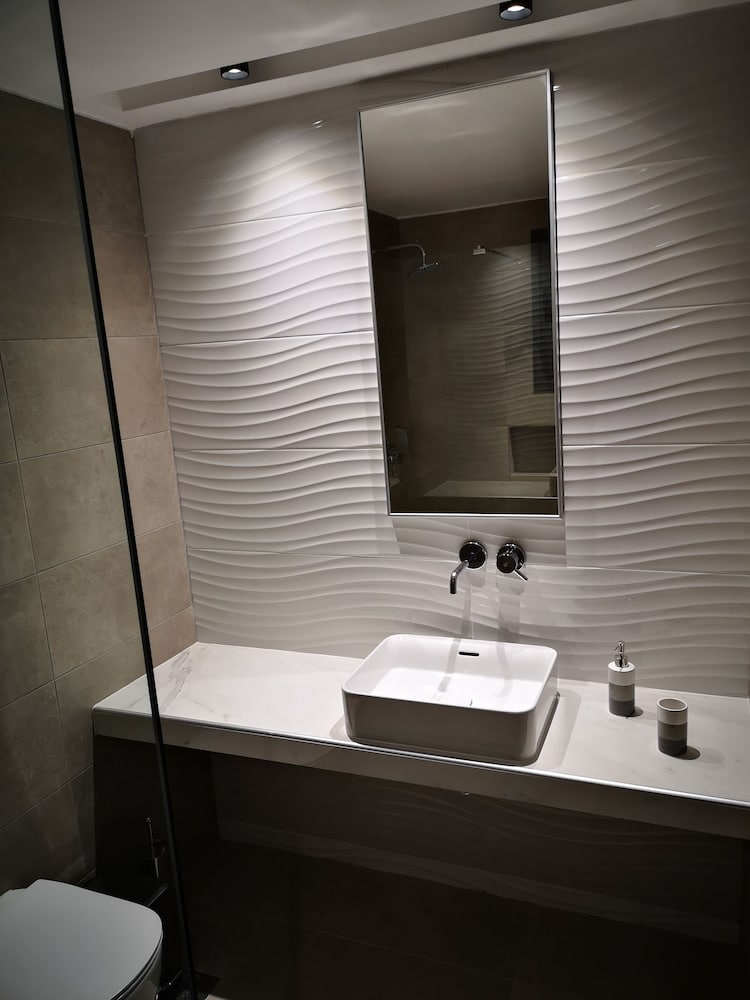 Zoes Hotel — Hotel rooms in Faliraki, South Aegean