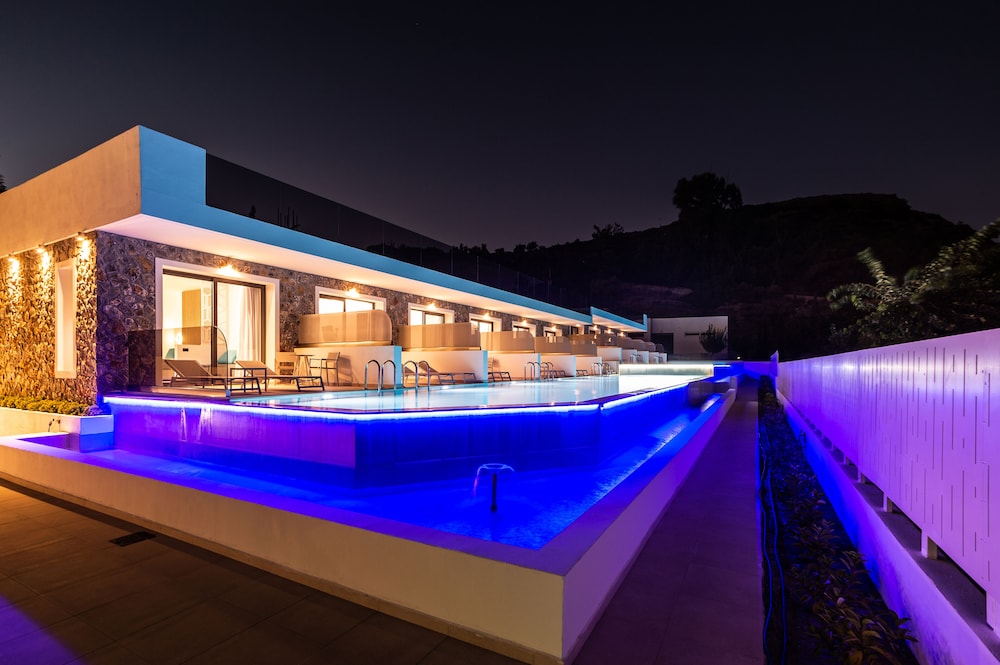 Zoes Hotel — Swimming pool in Faliraki, South Aegean
