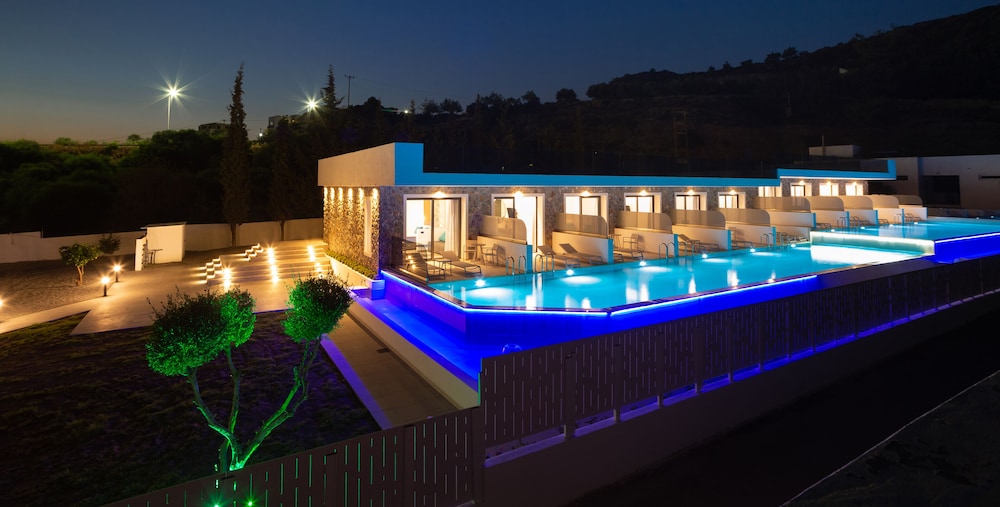 Zoes Hotel — Swimming pool in Faliraki, South Aegean