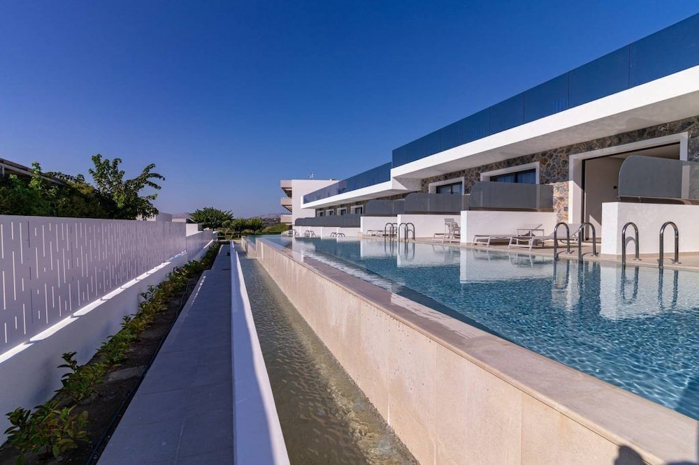 Zoes Hotel — Swimming pool in Faliraki, South Aegean