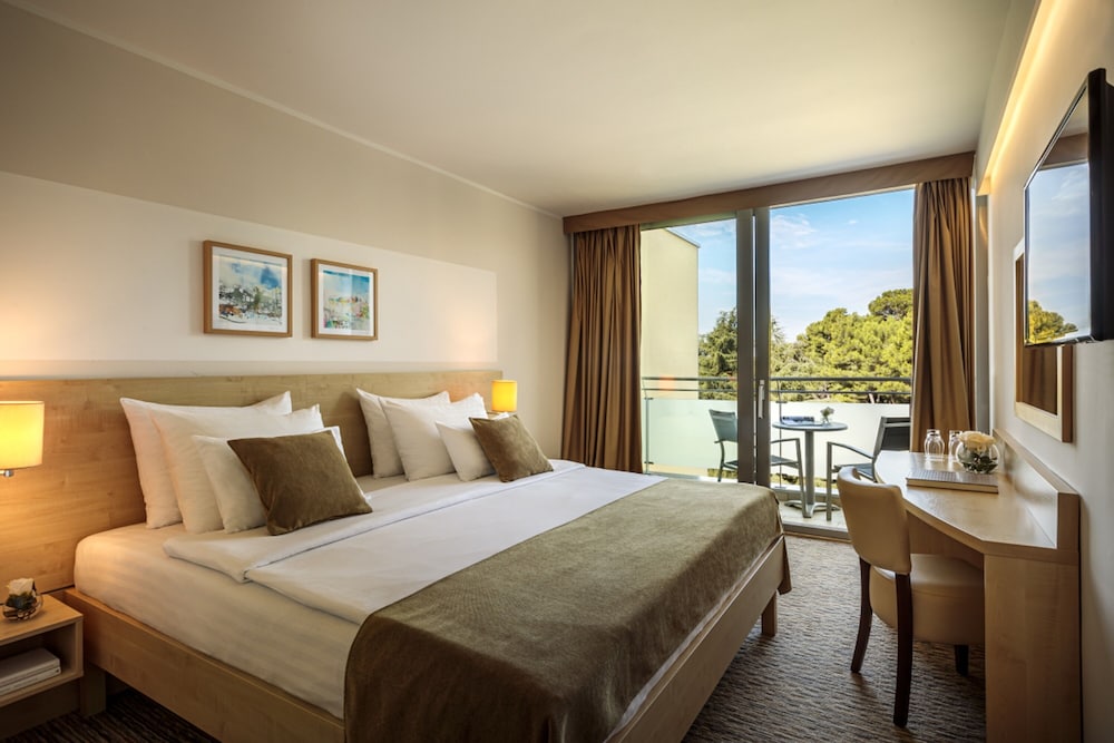 Valamar Parentino Hotel — Hotel rooms in Poreč, Istria