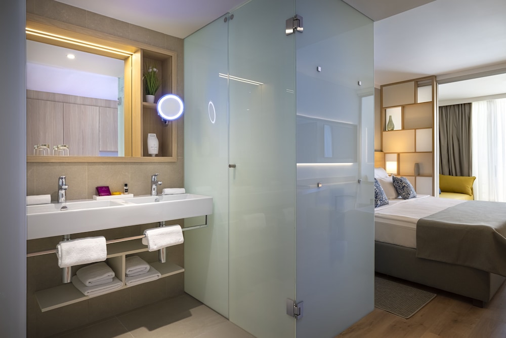 Valamar Parentino Hotel — Hotel rooms in Poreč, Istria