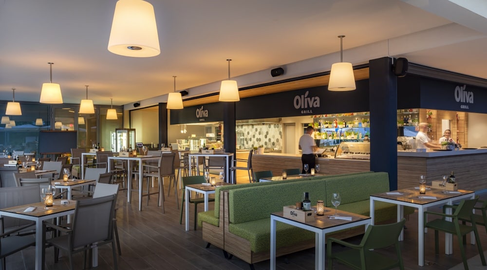 Valamar Parentino Hotel — Restaurant & bars in Poreč, Istria