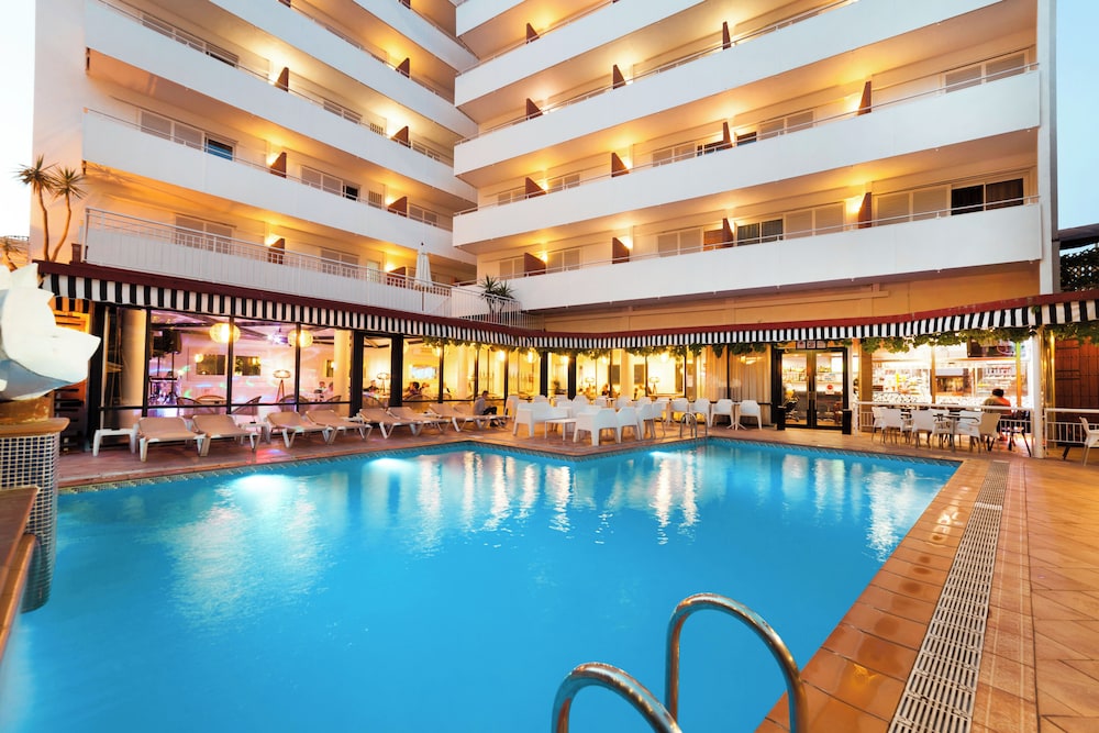Hotel Xaine Park — Swimming pool in Lloret de Mar, Catalonia