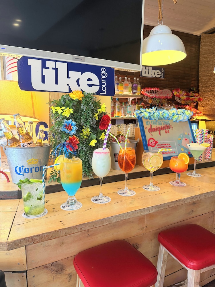 Hotel Xaine Park — Restaurant & bars in Lloret de Mar, Catalonia