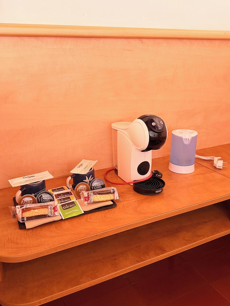 Hotel Xaine Park — Hotel rooms in Lloret de Mar, Catalonia