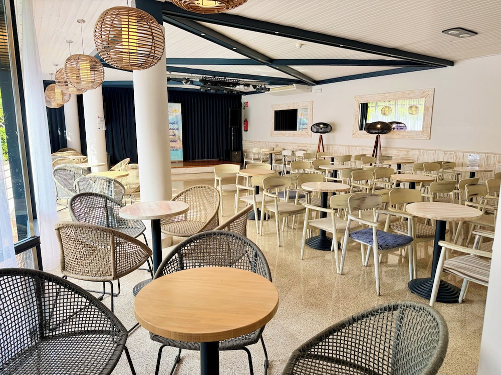 Hotel Xaine Park — Restaurant & bars in Lloret de Mar, Catalonia