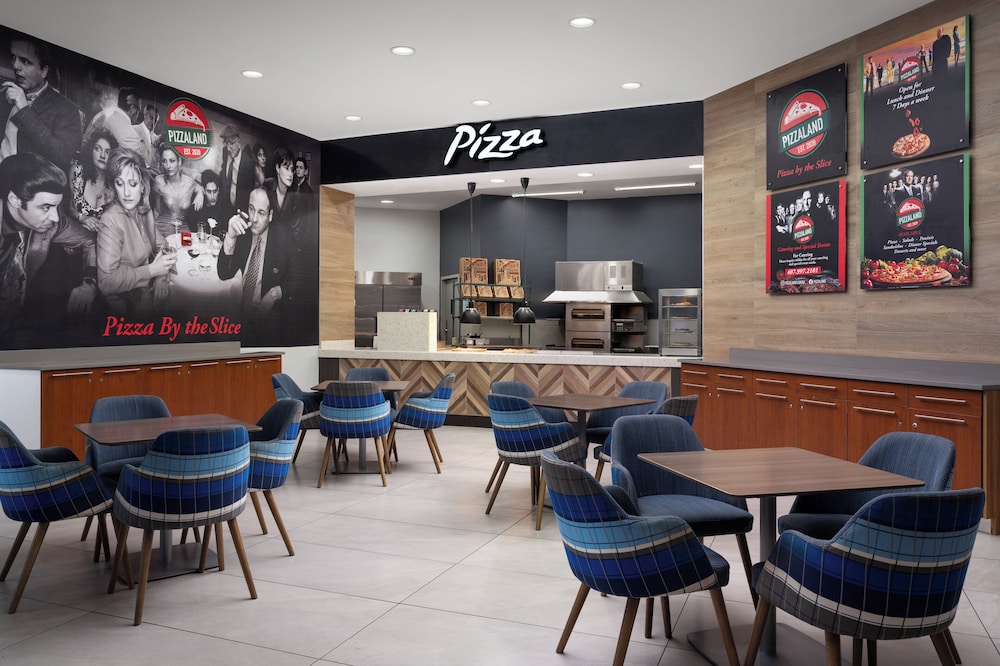 Holiday Inn Resort Kissimmee by the Parks by IHG — Restaurant & bars in Kissimmee, Florida