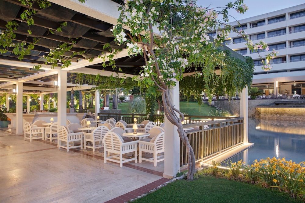 Mirage Park Resort - Premium All Inclusive — Restaurant & bars in Kemer