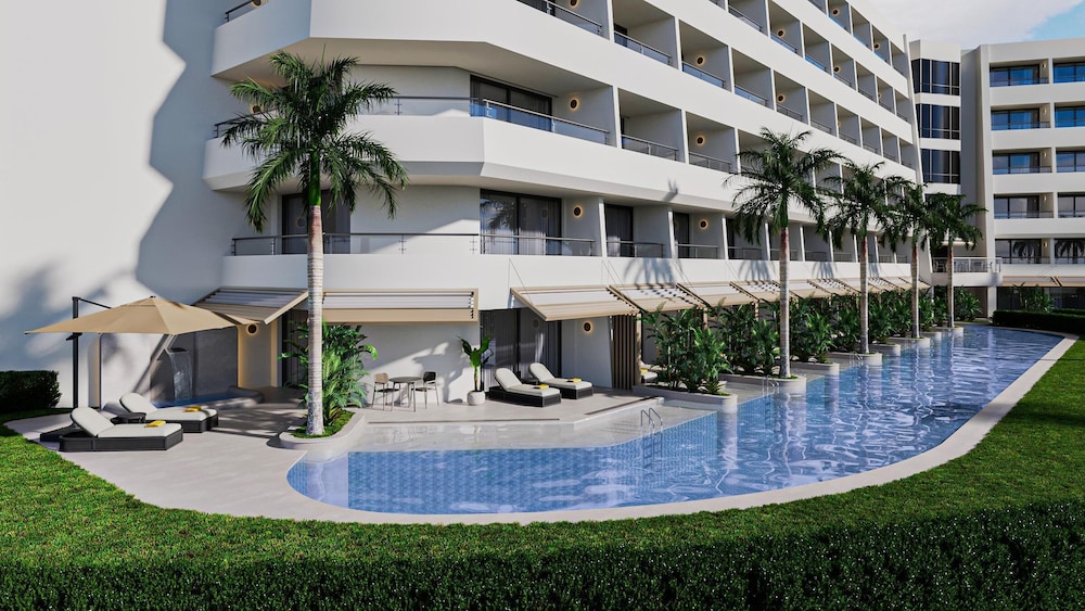 Mirage Park Resort - Premium All Inclusive — Hotel building in Kemer