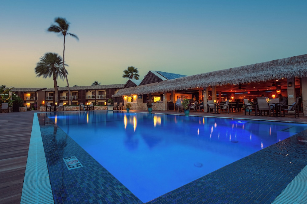 Manchebo Beach Resort and Spa — Swimming pool in Oranjestad, Aruba