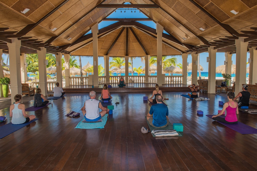 Manchebo Beach Resort and Spa — Sports & recreation in Oranjestad, Aruba