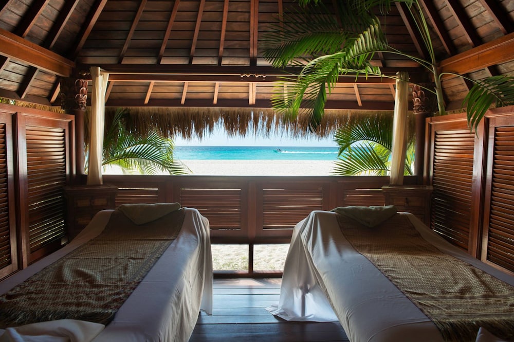 Manchebo Beach Resort and Spa — Hotel rooms in Oranjestad, Aruba