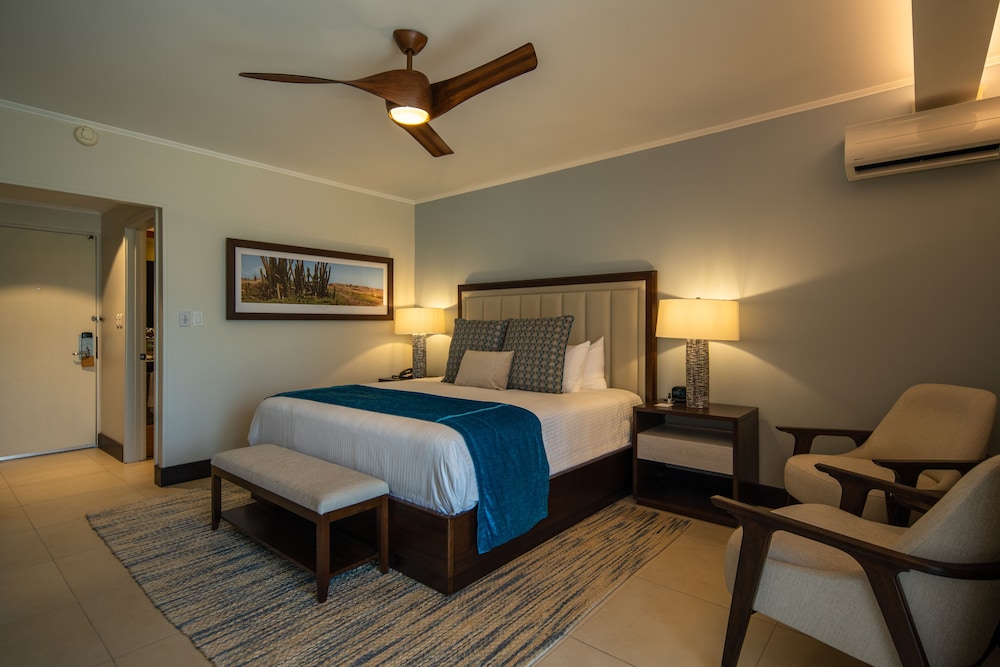 Manchebo Beach Resort and Spa — Hotel rooms in Oranjestad, Aruba