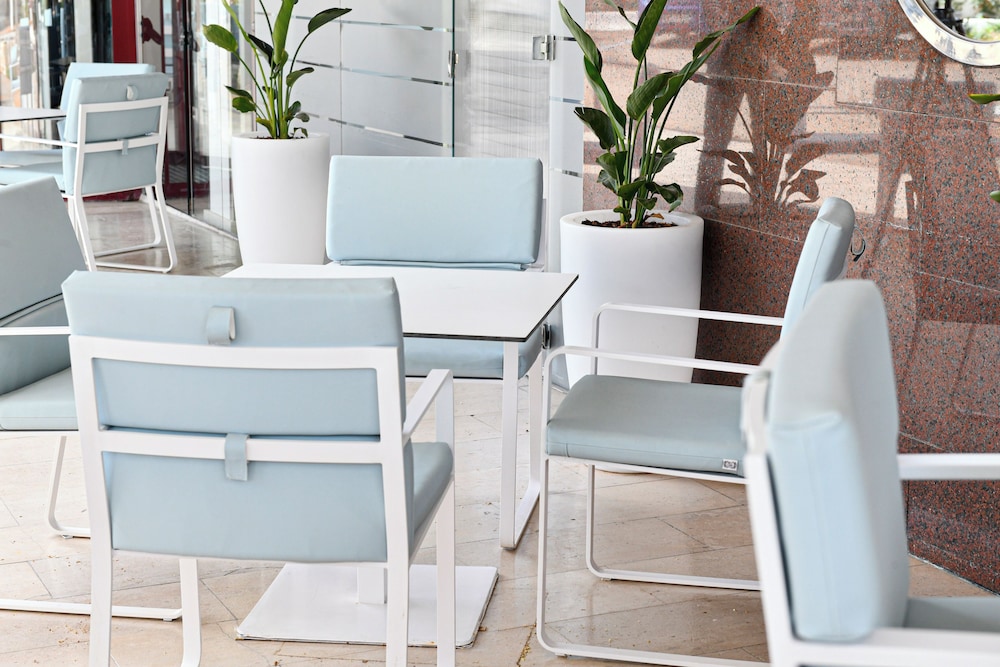 Salles Hotel Marina Portals — Restaurant & bars in Portals Nous, Balearic Islands