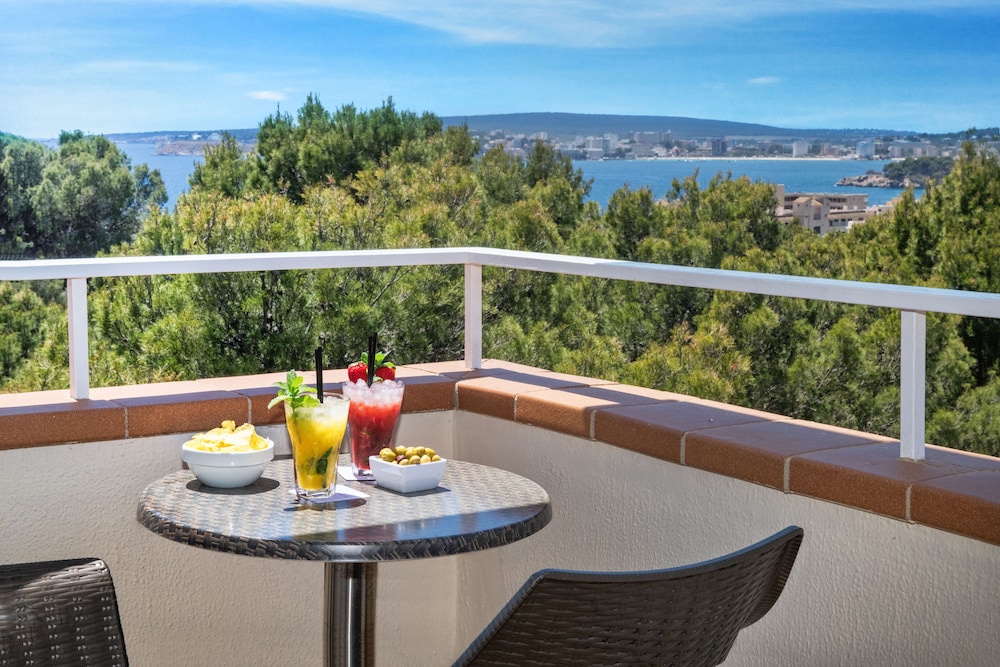 Salles Hotel Marina Portals — Restaurant & bars in Portals Nous, Balearic Islands