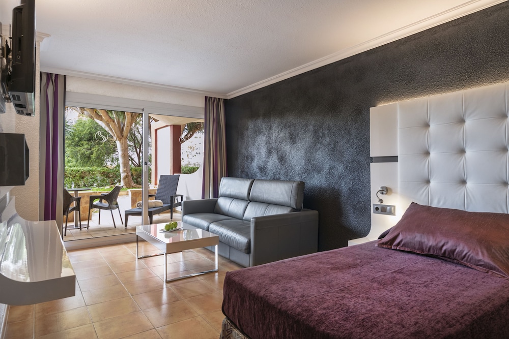 Salles Hotel Marina Portals — Hotel rooms in Portals Nous, Balearic Islands