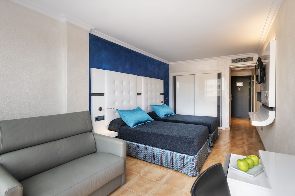 Salles Hotel Marina Portals — Hotel rooms in Portals Nous, Balearic Islands