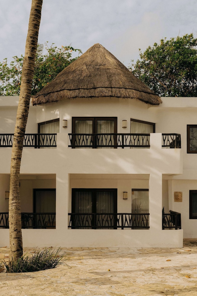 Maroma, A Belmond Hotel, Riviera Maya — Hotel building in Playa del Carmen, Quintana Roo