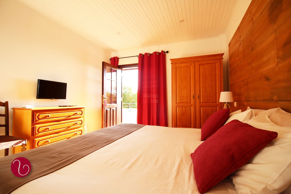 Vila Lusitânia — Hotel rooms in Funchal, Madeira