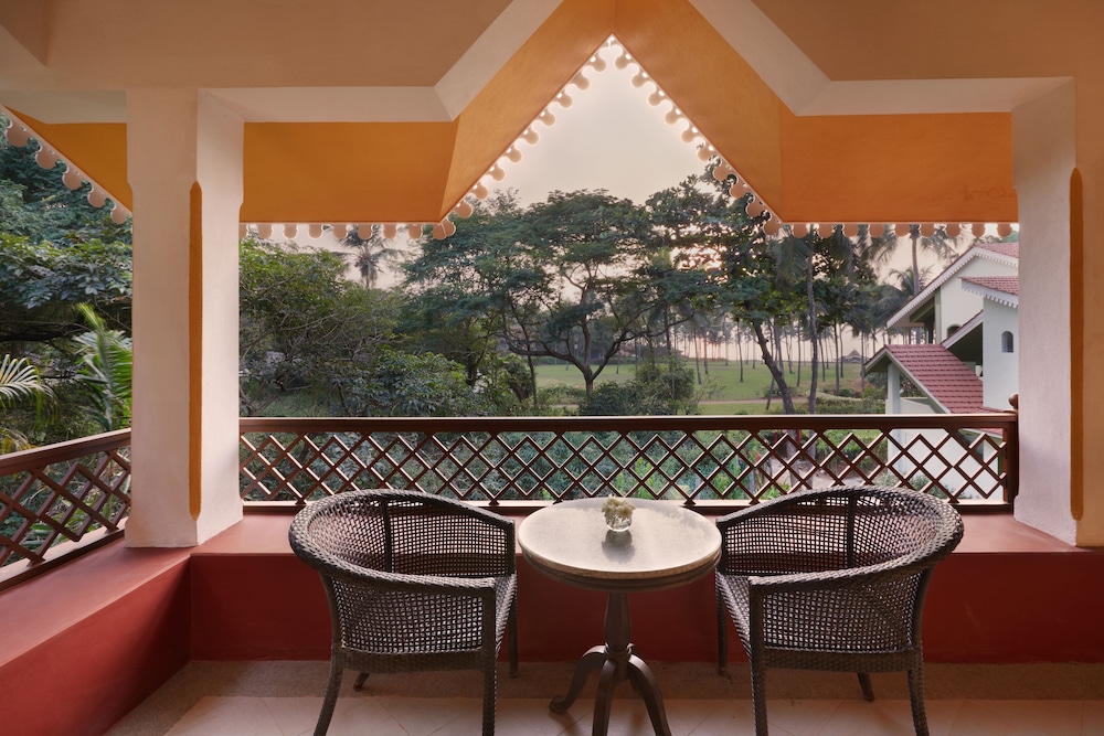 Taj Holiday Village Resort & Spa — Hotel rooms in Candolim, Goa