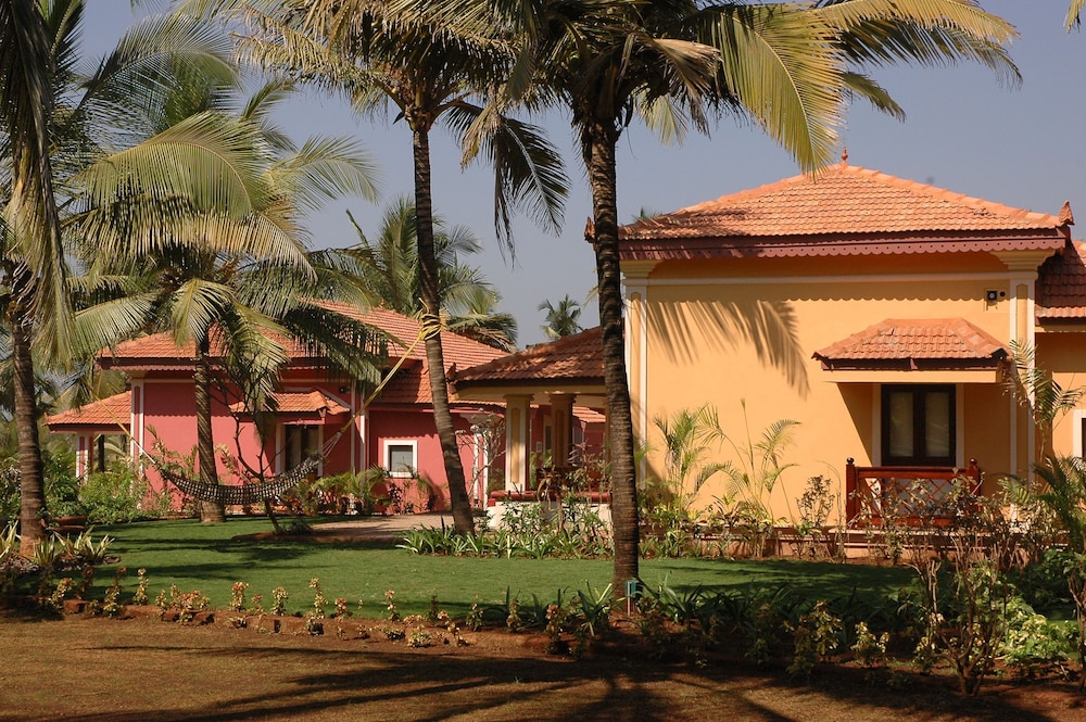 Taj Holiday Village Resort & Spa — Hotel building in Candolim, Goa