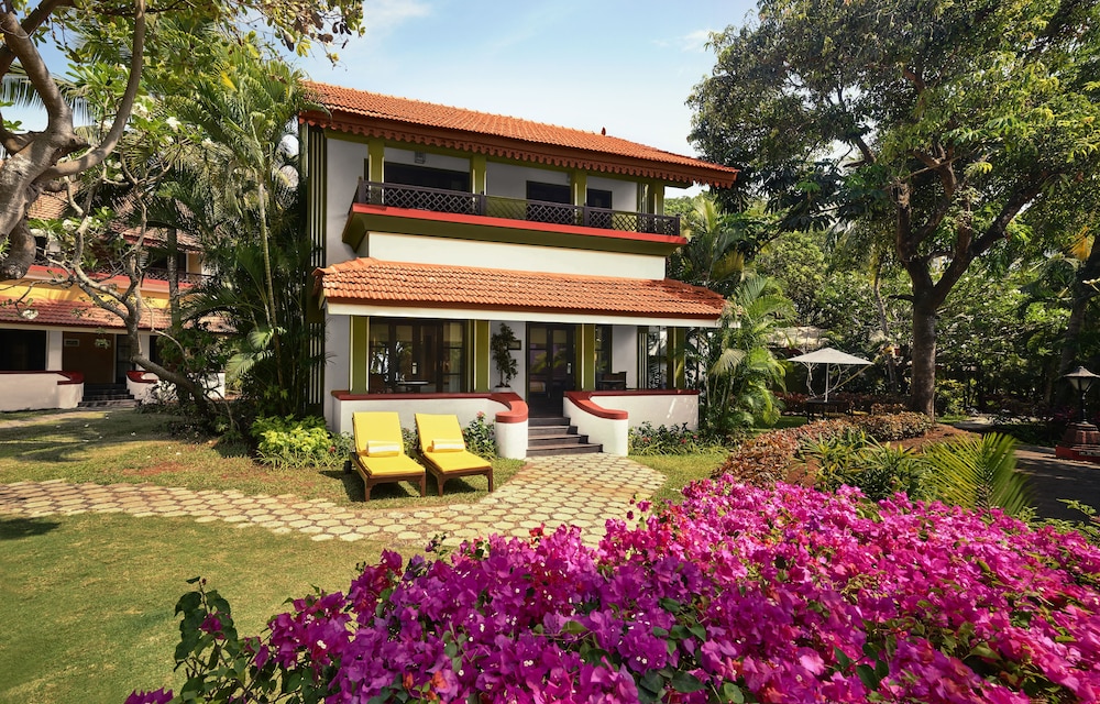 Taj Holiday Village Resort & Spa — Hotel building in Candolim, Goa