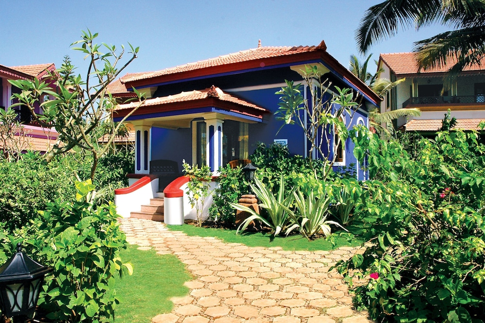 Taj Holiday Village Resort & Spa — Hotel building in Candolim, Goa
