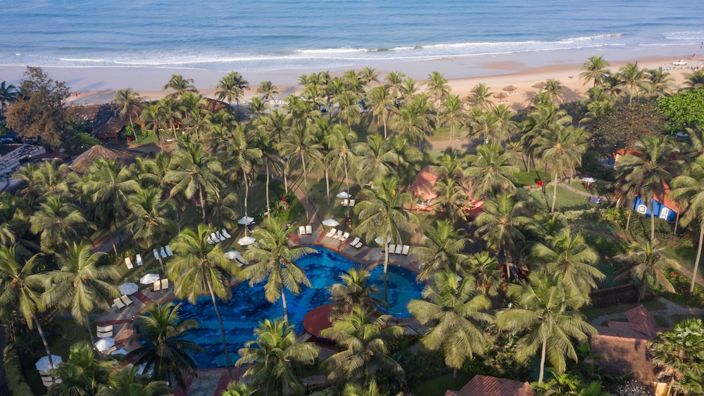 Taj Holiday Village Resort & Spa — Main photo in Candolim, Goa
