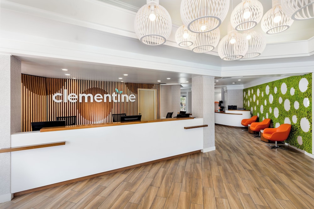 Clementine Hotel & Suites Anaheim — Hotel building in Anaheim, California