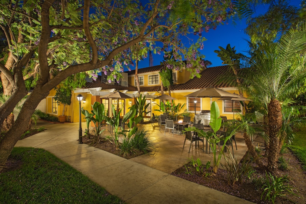 Clementine Hotel & Suites Anaheim — Hotel building in Anaheim, California