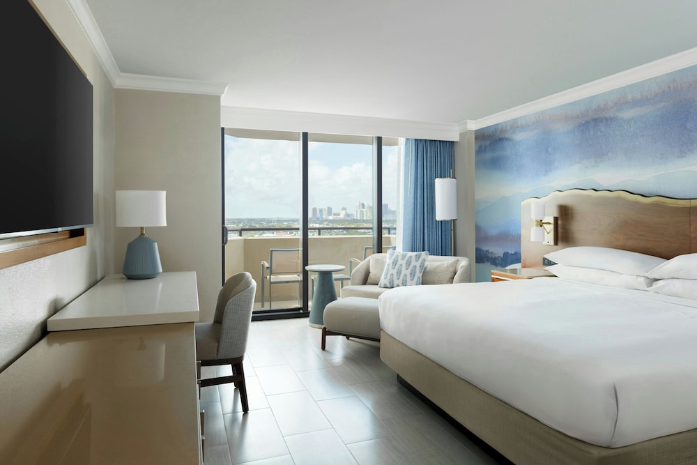 Fort Lauderdale Marriott Harbor Beach Resort & Spa — Hotel rooms in Fort Lauderdale, Florida