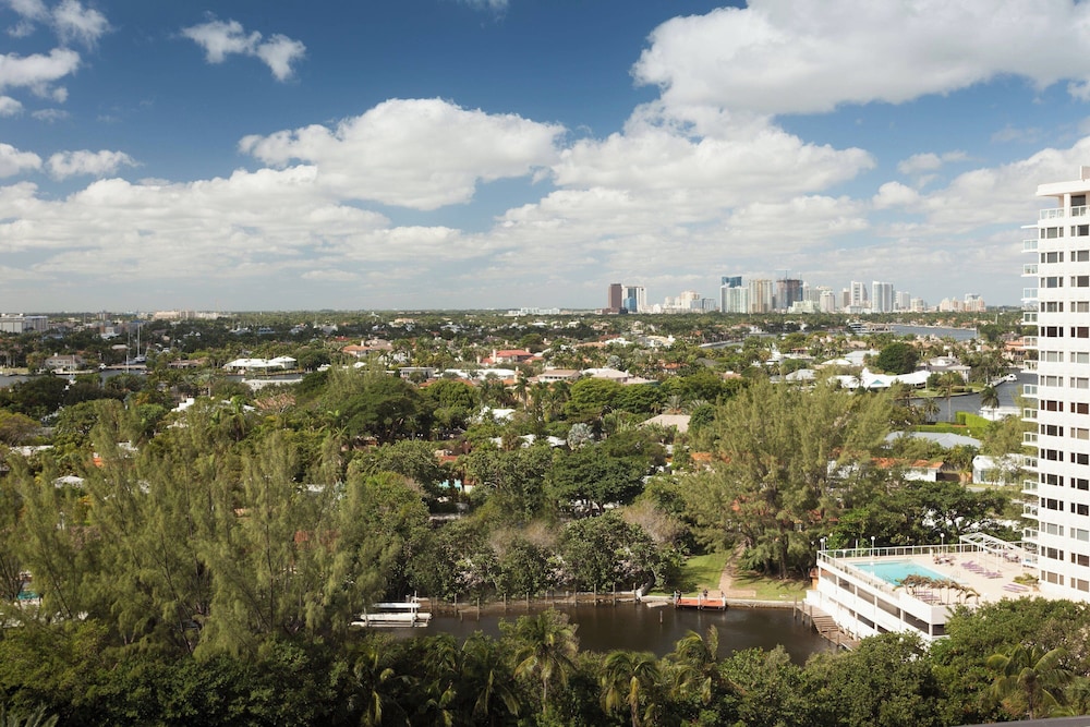 Fort Lauderdale Marriott Harbor Beach Resort & Spa — Attractions in the area in Fort Lauderdale, Florida