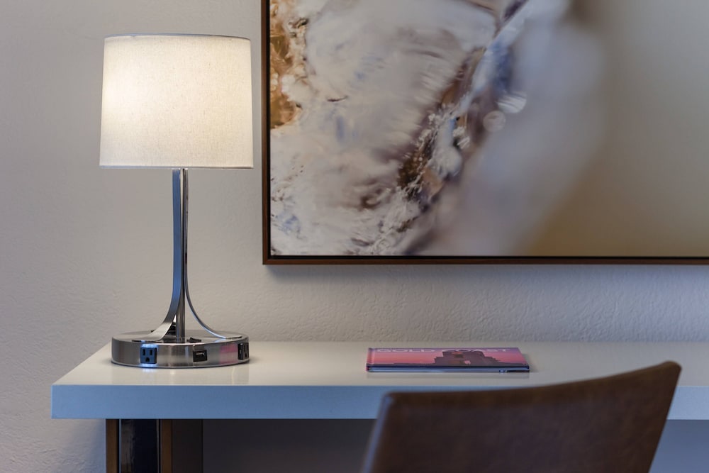 Fort Lauderdale Marriott Harbor Beach Resort & Spa — Hotel rooms in Fort Lauderdale, Florida