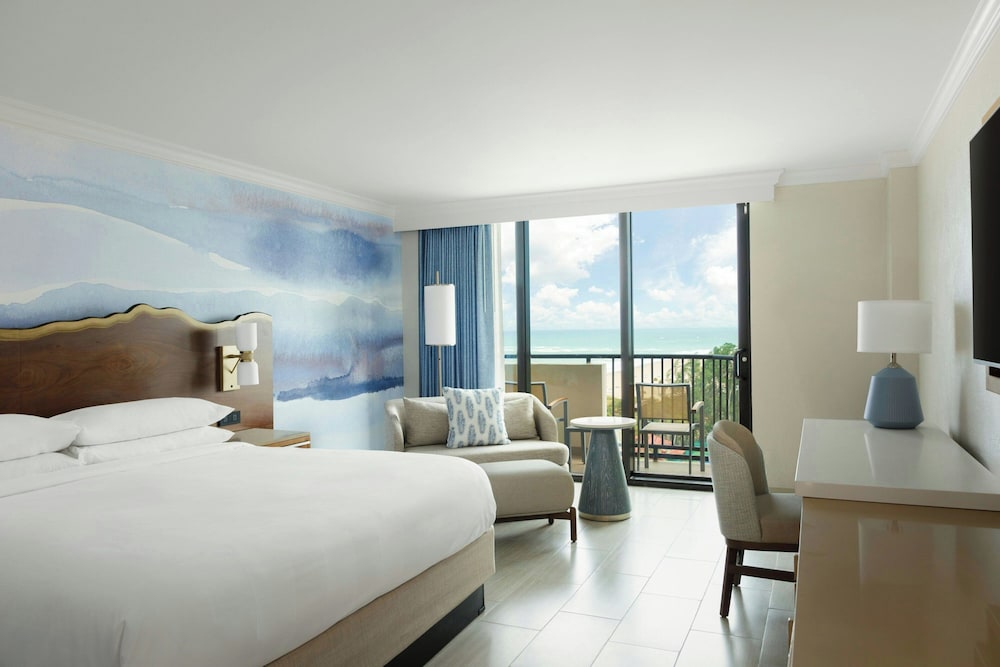 Fort Lauderdale Marriott Harbor Beach Resort & Spa — Hotel rooms in Fort Lauderdale, Florida
