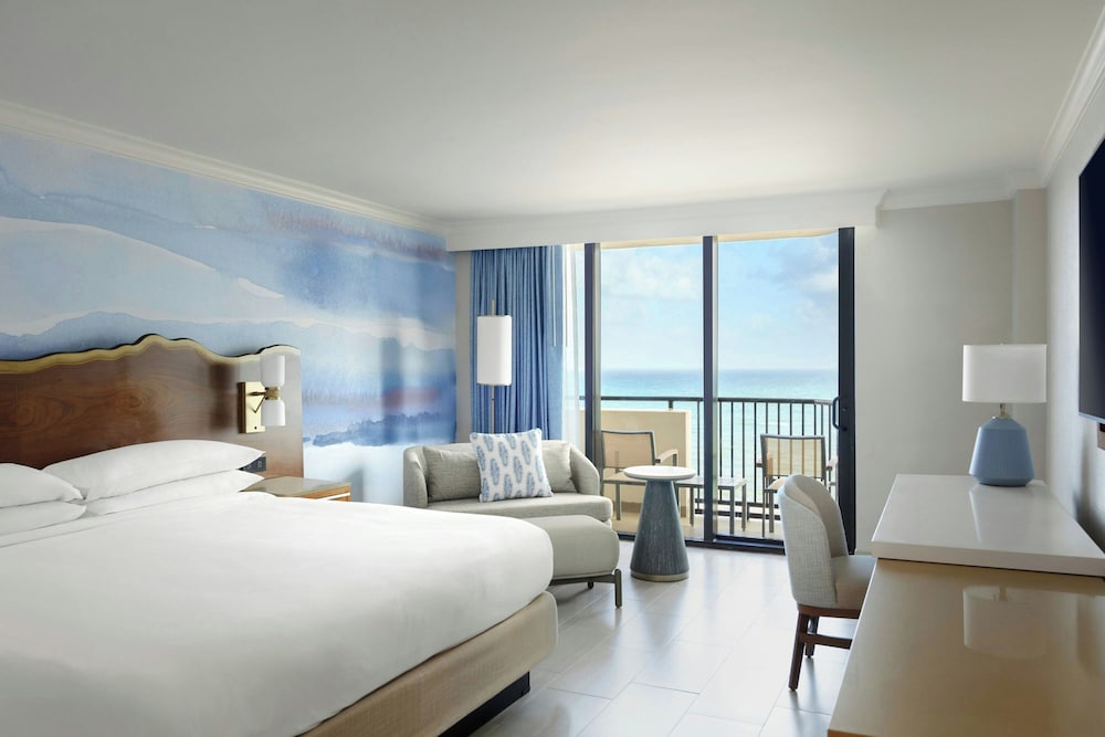 Fort Lauderdale Marriott Harbor Beach Resort & Spa — Hotel rooms in Fort Lauderdale, Florida