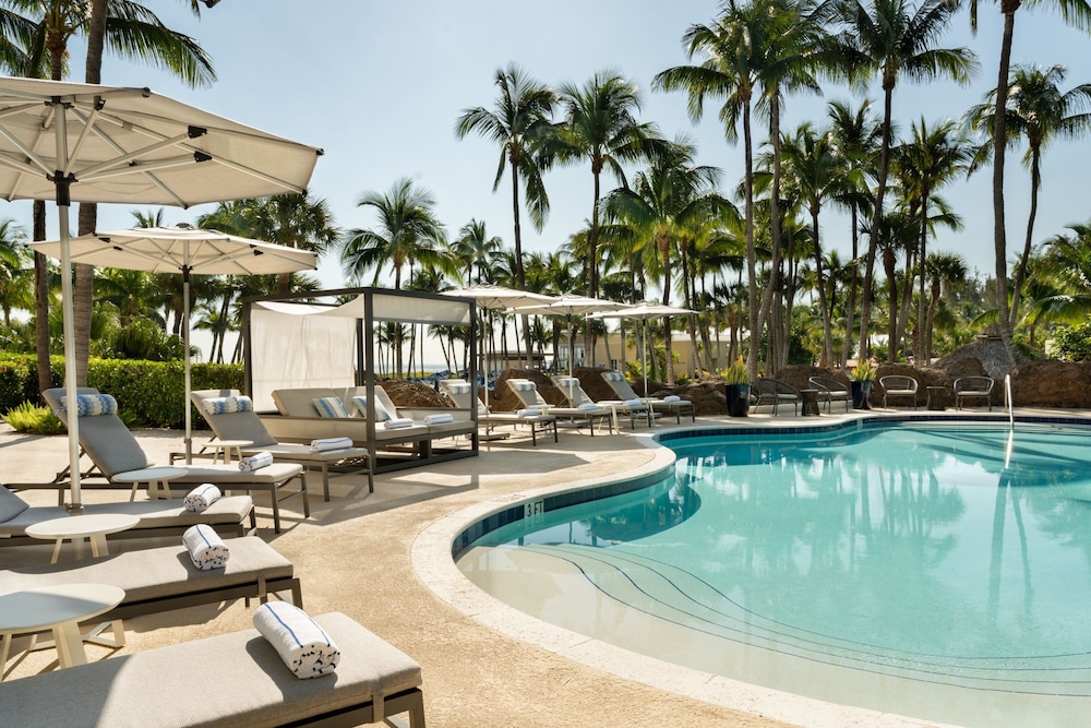 Fort Lauderdale Marriott Harbor Beach Resort & Spa — Swimming pool in Fort Lauderdale, Florida