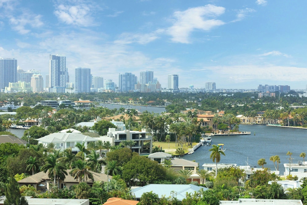 Fort Lauderdale Marriott Harbor Beach Resort & Spa — Attractions in the area in Fort Lauderdale, Florida