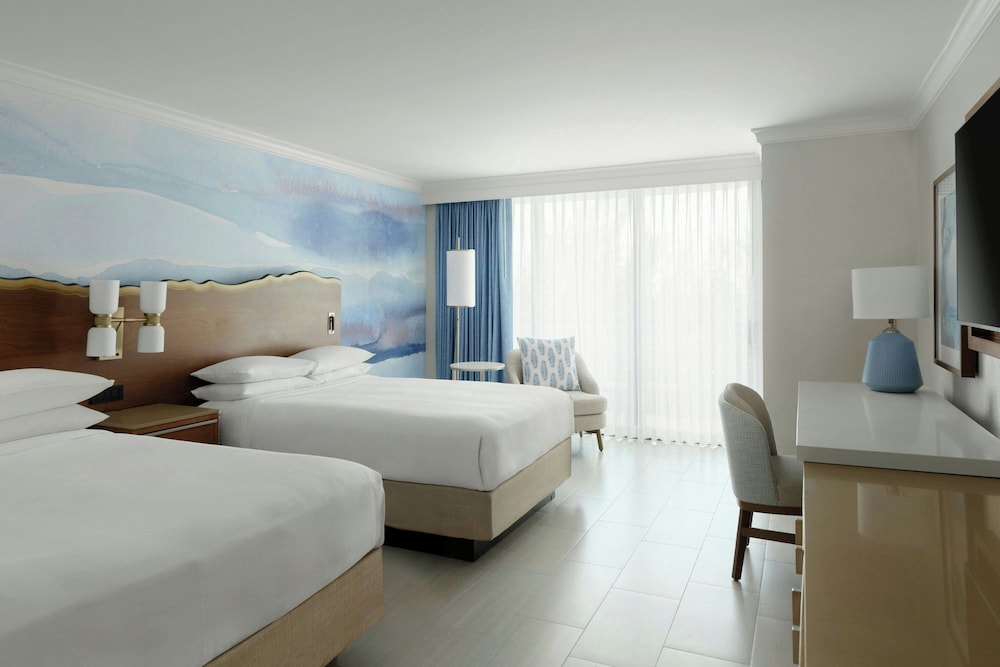 Fort Lauderdale Marriott Harbor Beach Resort & Spa — Hotel rooms in Fort Lauderdale, Florida
