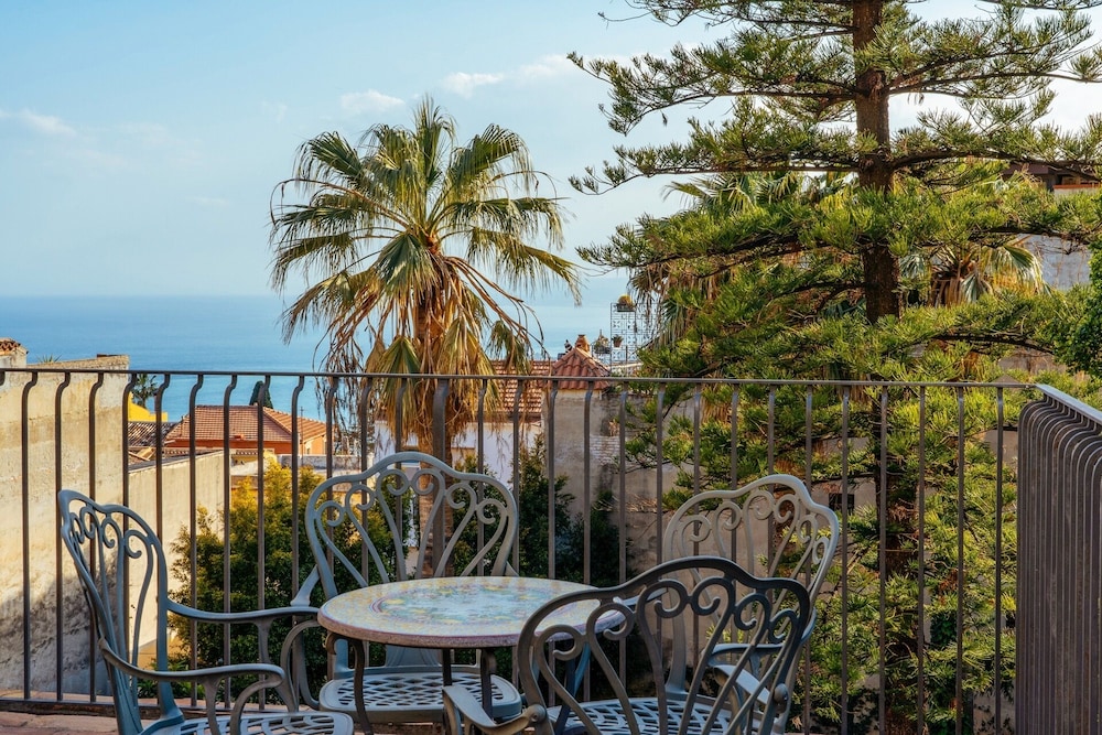 HOTEL VILLA CARLOTTA — Attractions in the area in Taormina, Sicily