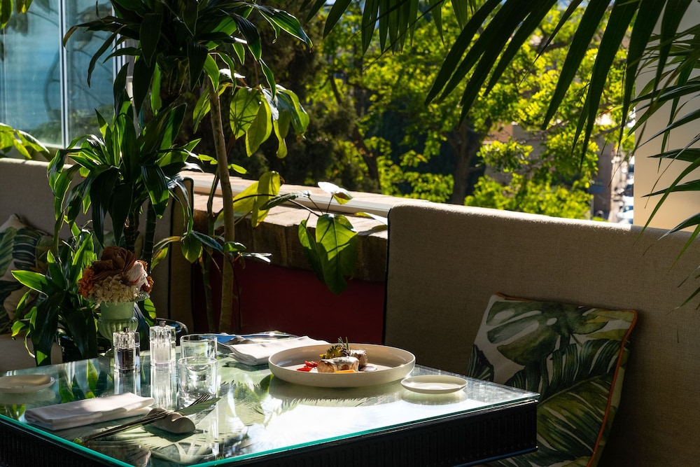 HOTEL VILLA CARLOTTA — Restaurant & bars in Taormina, Sicily