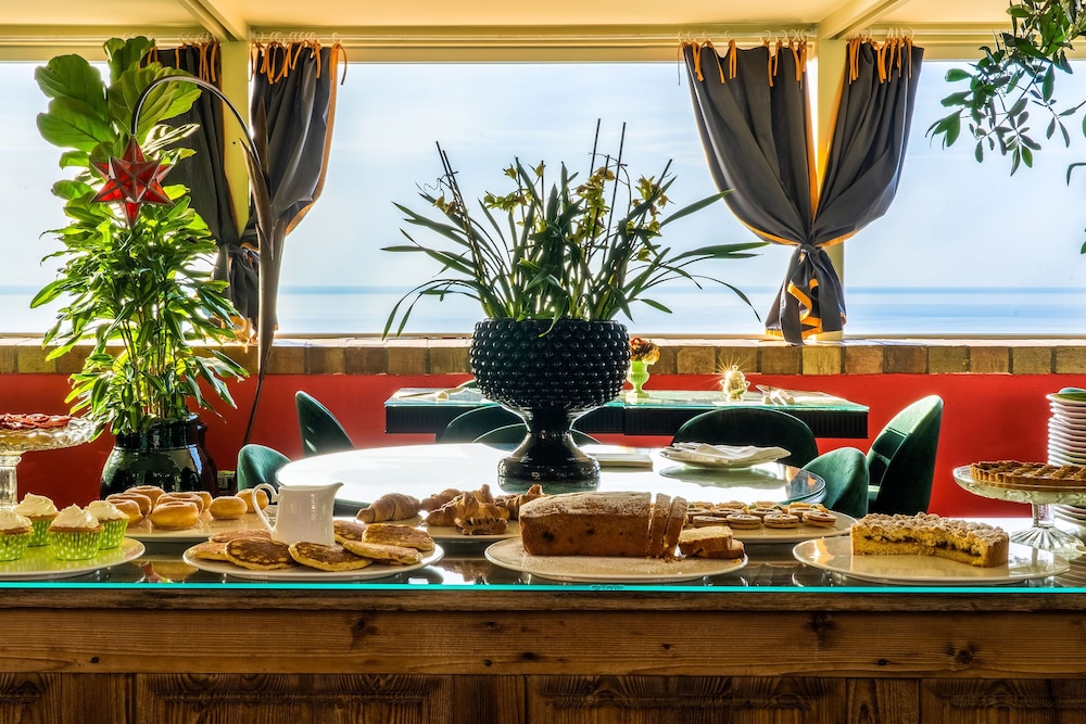 HOTEL VILLA CARLOTTA — Restaurant & bars in Taormina, Sicily