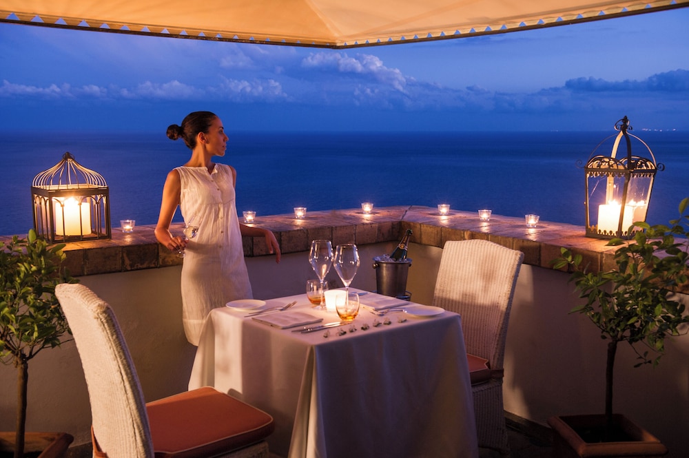 HOTEL VILLA CARLOTTA — Restaurant & bars in Taormina, Sicily